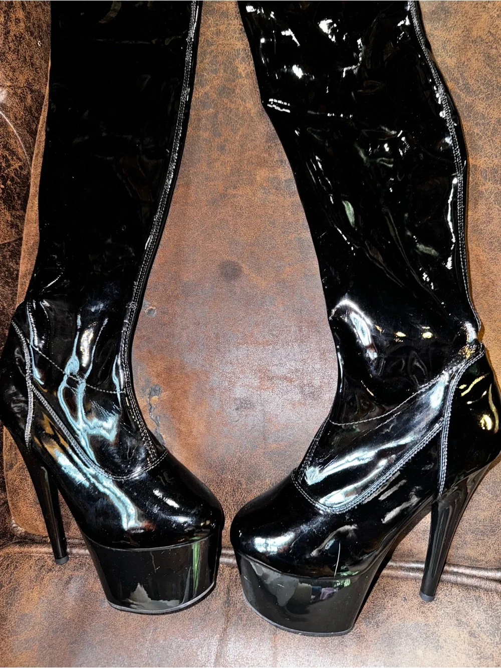 Pleaser sleek black